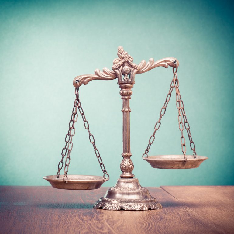 Justice : Deux personnes devant la CRIET pour transport illégal de produits pharmaceutiques